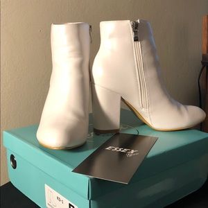 White Booties (chunky heel)